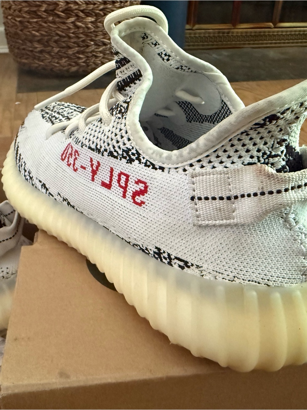 Yeezy Boost 350 V2 Zebra — White & Black with Red Accent - Picture 4 of 9